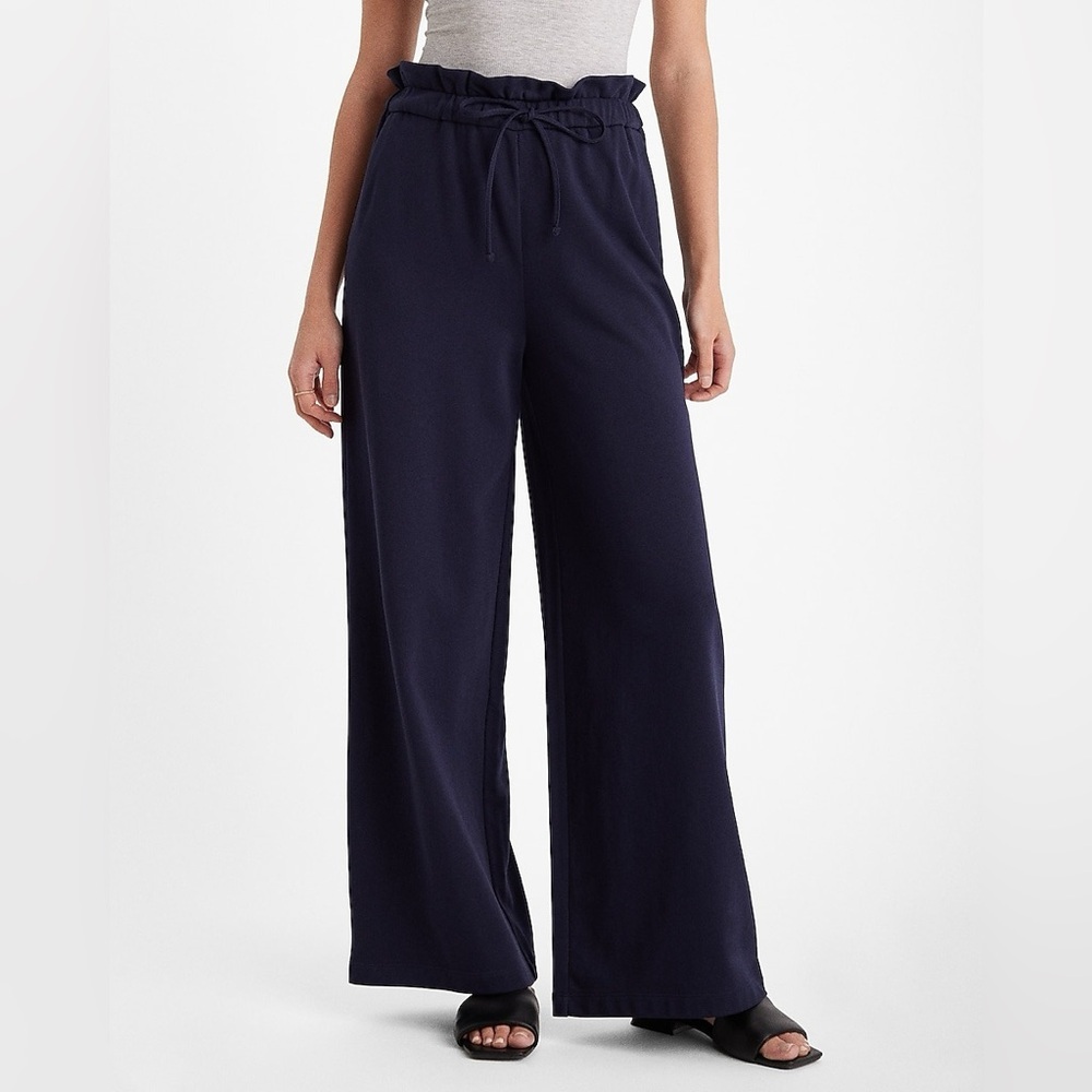 💙 EXPRESS Navy Blue Paperbag Waist Wide Leg Sweatpants Travel with Tie Waist